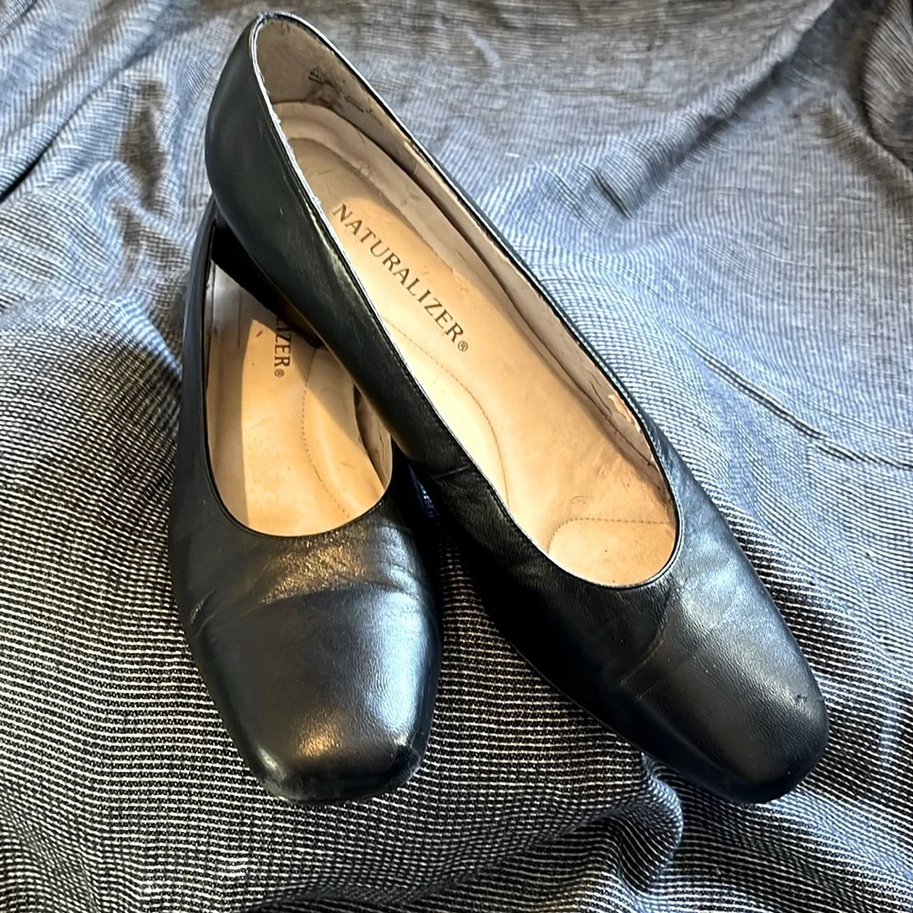 Naturalizer Black Pumps WM 9-1/2 - Picture 1 of 11